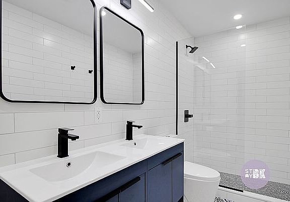 5th image of 613 Lexington Ave Room 1