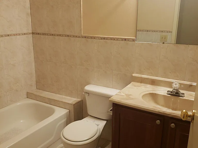 128 Camphor Cir #B — Photo 13