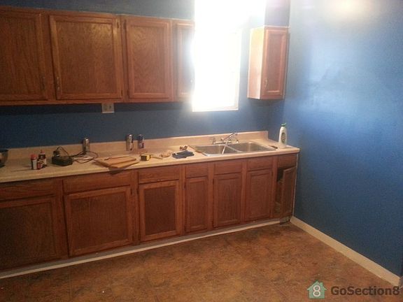4th image of 2733 W Main St
