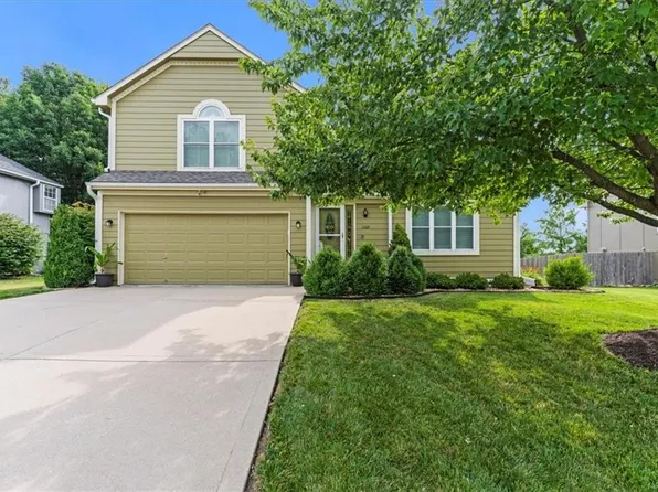1209 NE Magnolia St, Lees Summit, MO 64086
