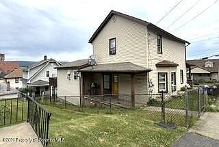 1st image of 1502 Prospect Ave