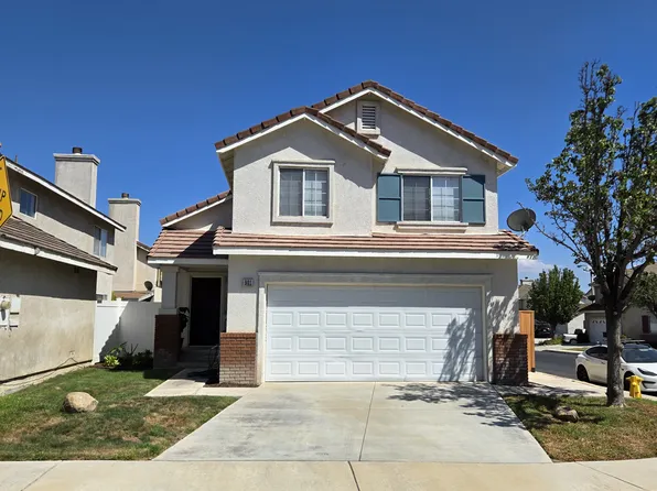 901 Acorn Ln, Corona, CA 92880