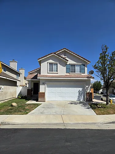 901 Acorn Ln Photo 1