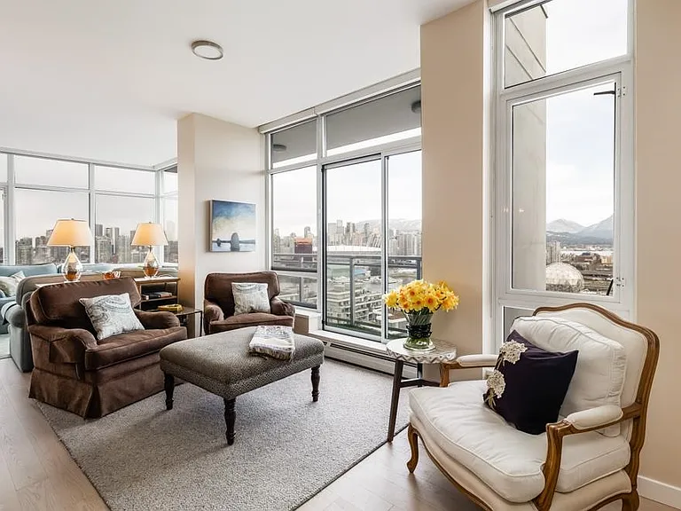 1775 Quebec St #2402 — Photo 9