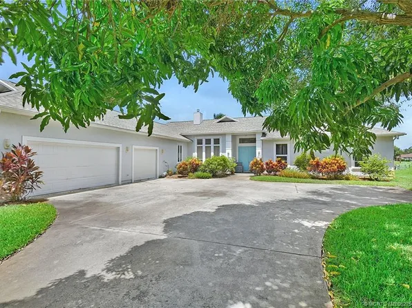 2746 SE Eagle Dr, Port Saint Lucie, FL 34984