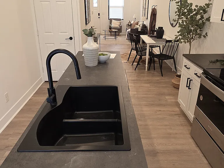 532 N Belnord Ave — Photo 5