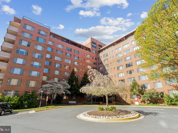 1121 Arlington Blvd APT 120, Arlington, VA 22209