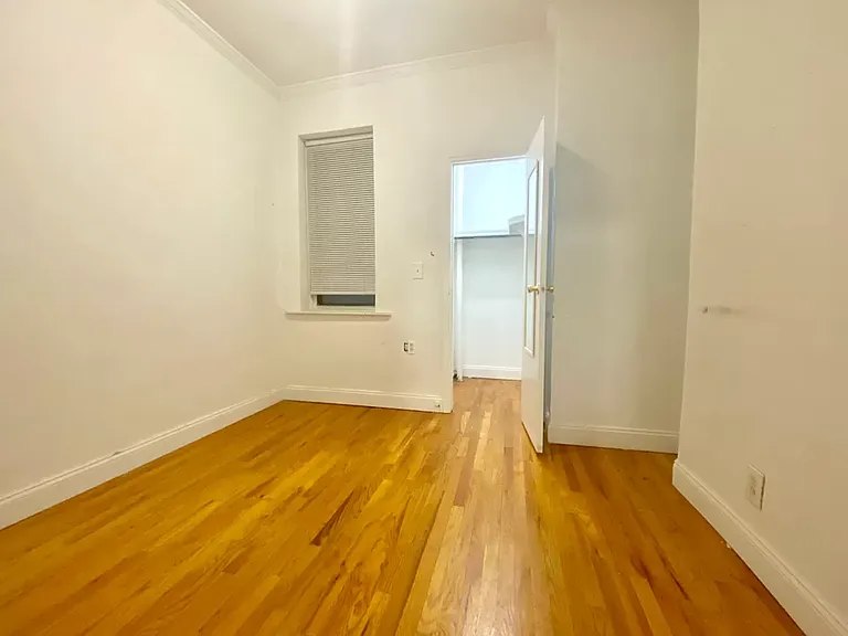 118 E 102nd St #1D — Photo 11