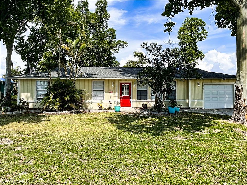 1st image of 1409 NE 17th Pl