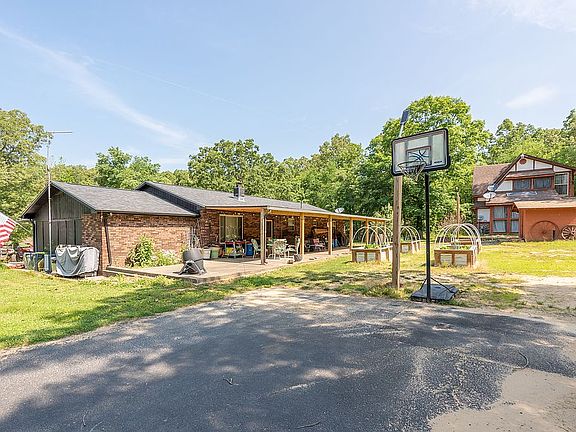 4th image of 2426 County Road 462