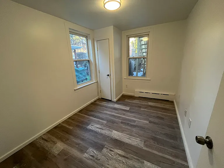 335 1st St #1 — Photo 6