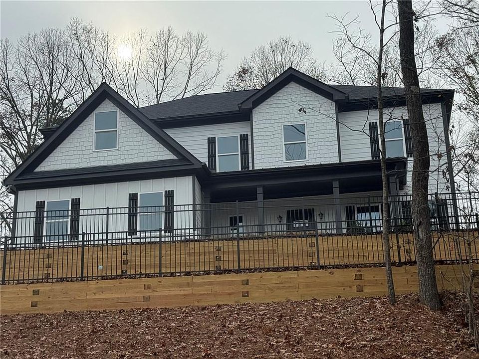 1st image of 605 Whirlaway St