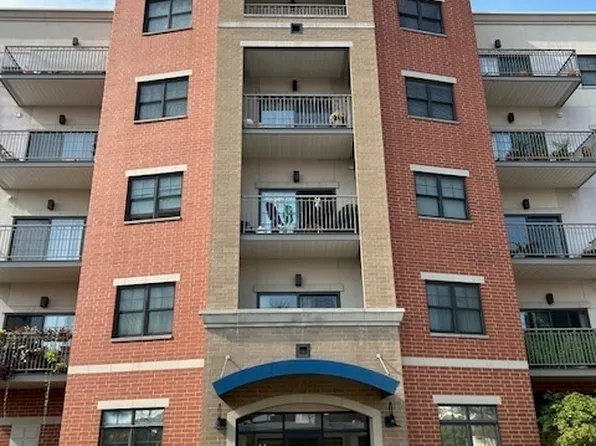 14 S Prospect St APT 405, Roselle, IL 60172