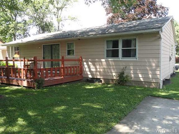 3rd image of 8695 Lozina Dr