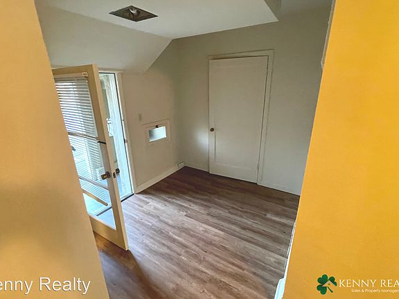2nd image of 120 S Magnolia Ave
