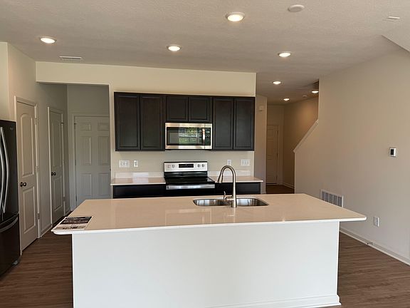 4th image of 3249 Haflinger Dr