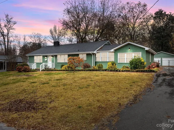 208 W Newton St, Spencer, NC 28159