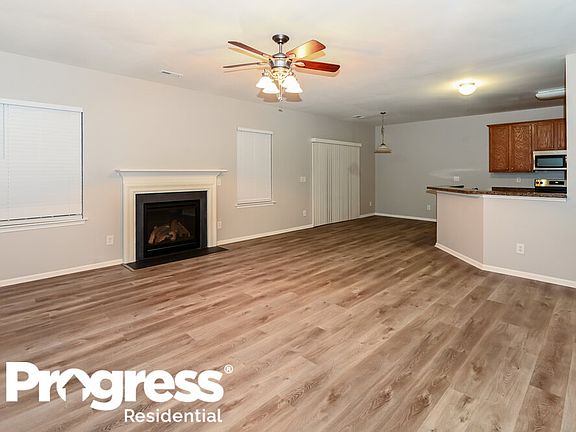 5th image of 11301 Deer Chase Ln