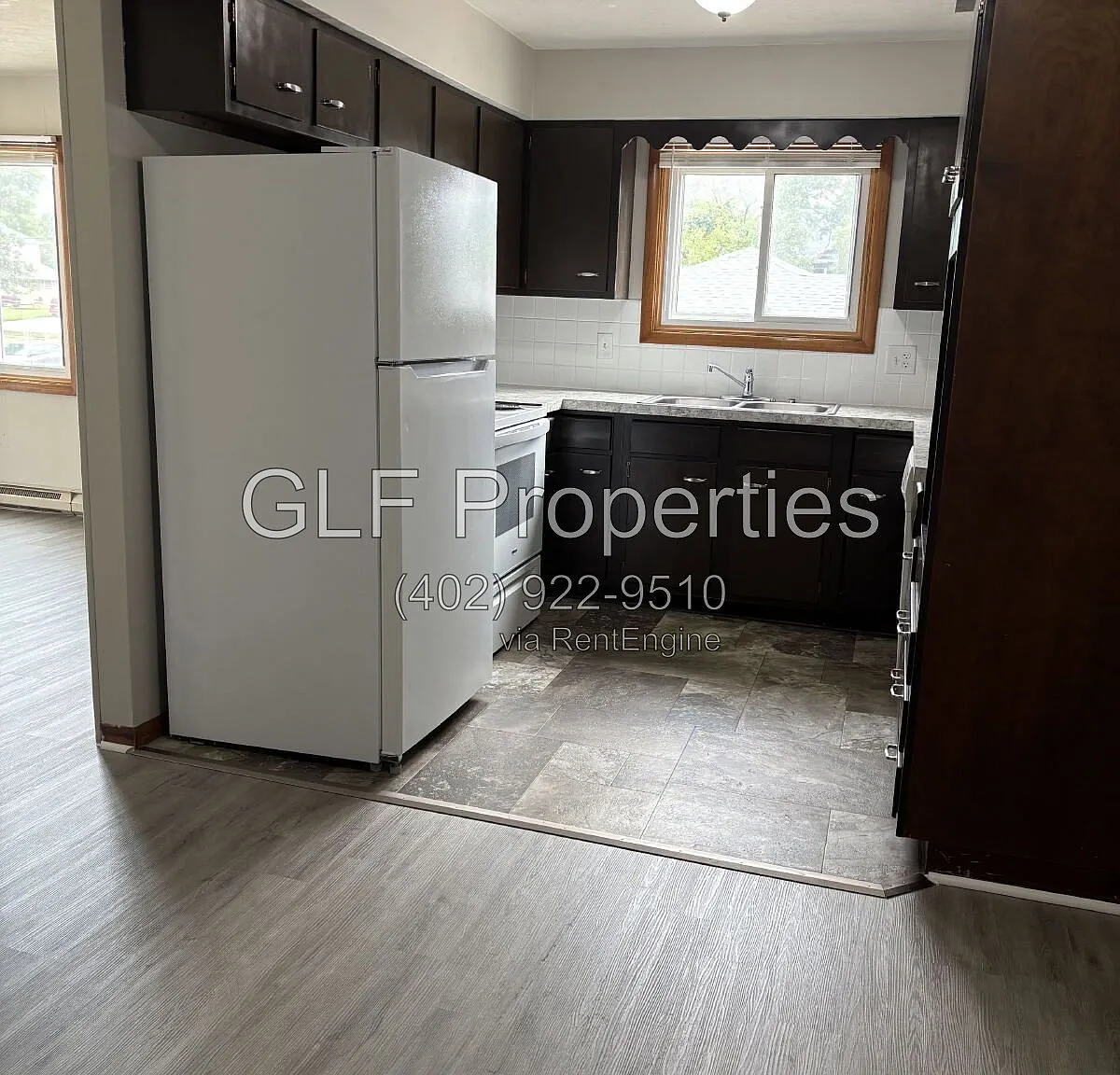 2 bed, 1.0 bath, $900 — Photo 3