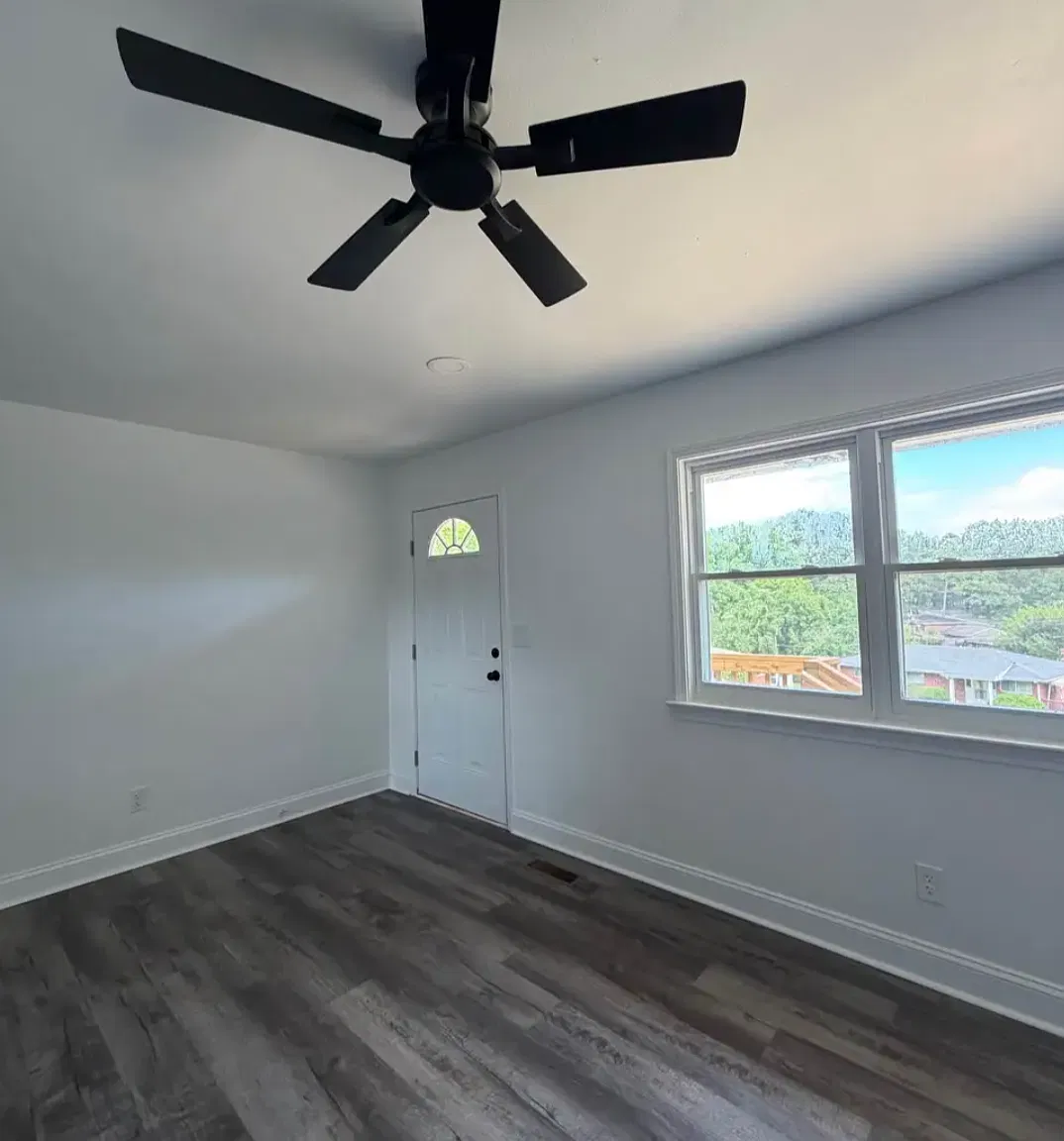 3 bed, 1.5 bath, 1125 sqft, $2,000 — Photo 4