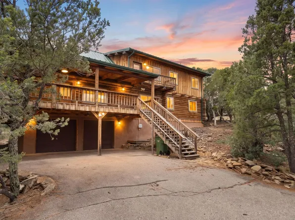 9 El Gallo Rd, Cedar Crest, NM 87008