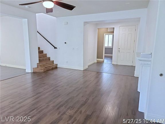 5th image of 343 Botanic Gardens Dr
