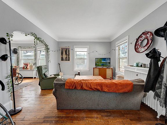 5th image of 2523 Pleasant Ave #1