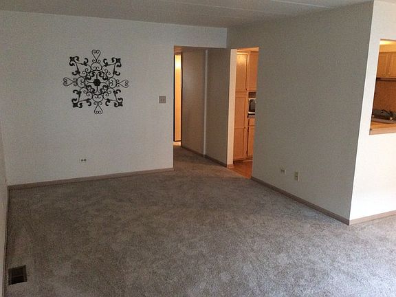 4th image of 7114 W 108th St APT 301