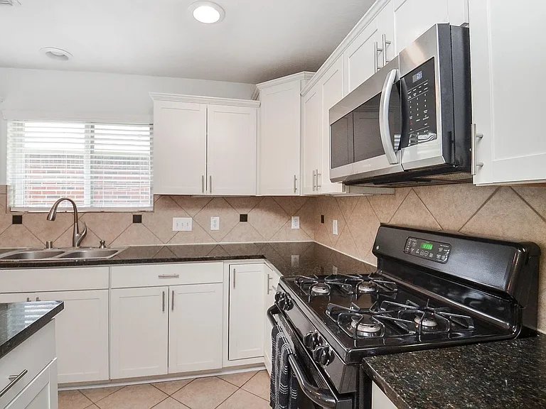 14630 Windwood Park Ln — Photo 11