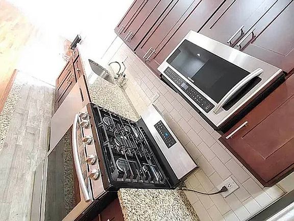 4th image of 115 Ocean Ave #20