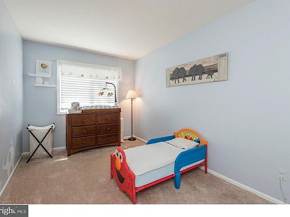 4th image of 115 S Orchard Ave