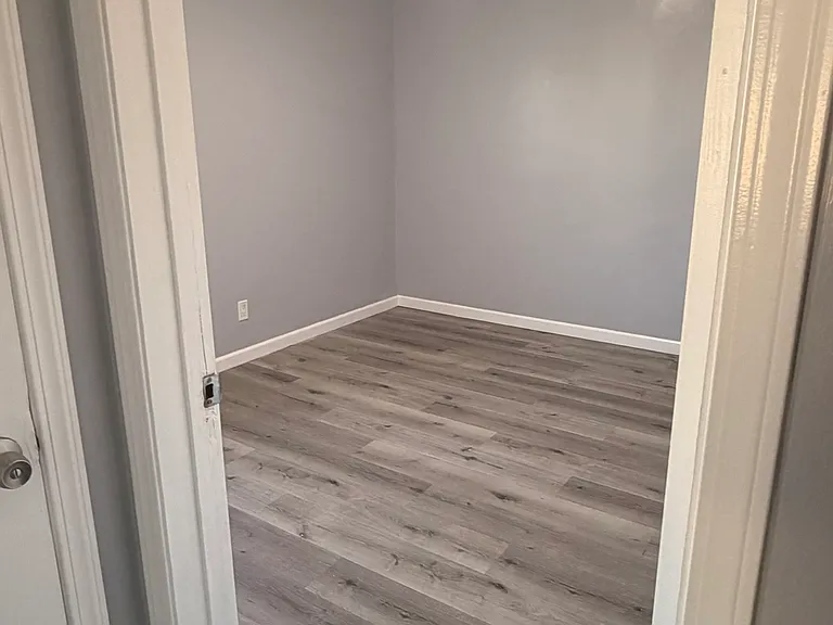 5265 Pirotte Dr — Photo 7