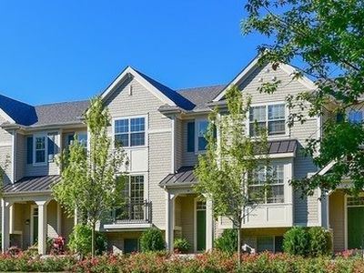 2177 Coral Ln, Glenview, IL, 60026