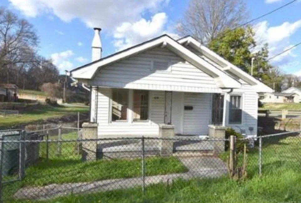 424 W Harrison Ave