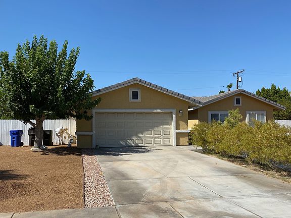 3rd image of 2170 E Francis Dr