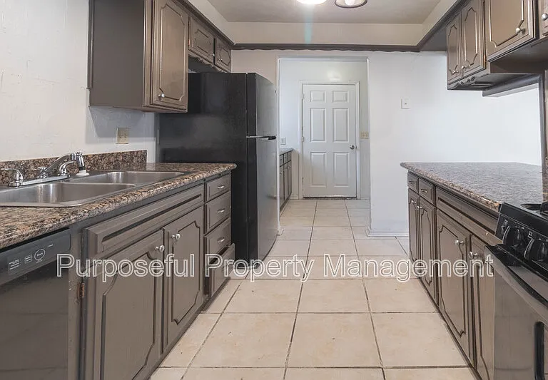 1324 SW 61st Ter — Photo 10