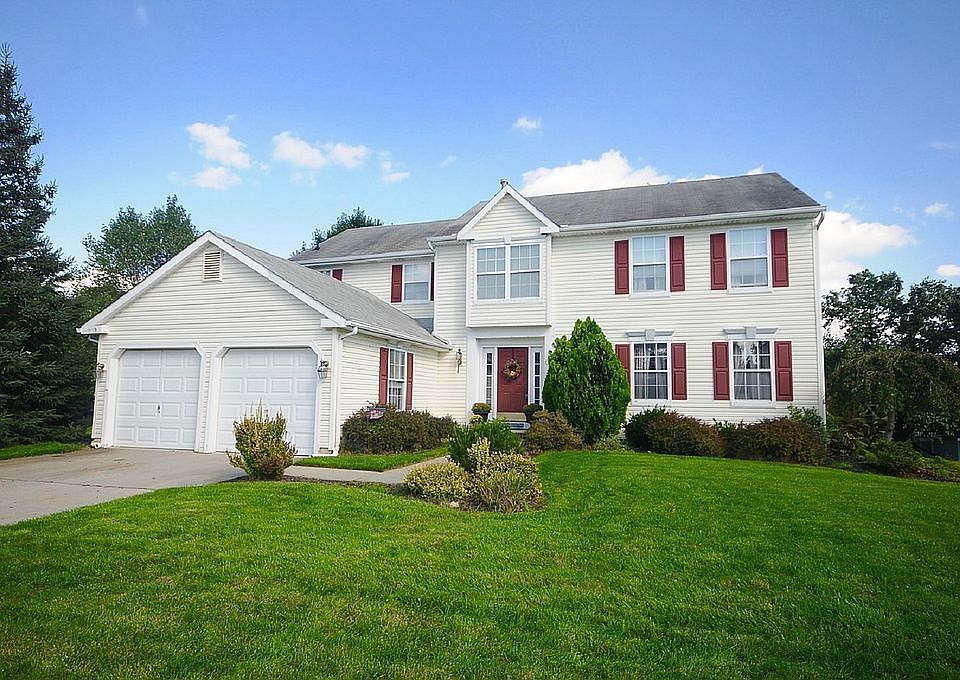 1st image of 65 Thornwood Ln