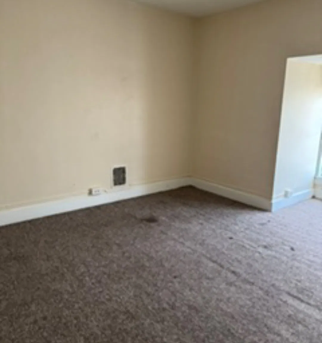 3 bed, $1,340 — Photo 3