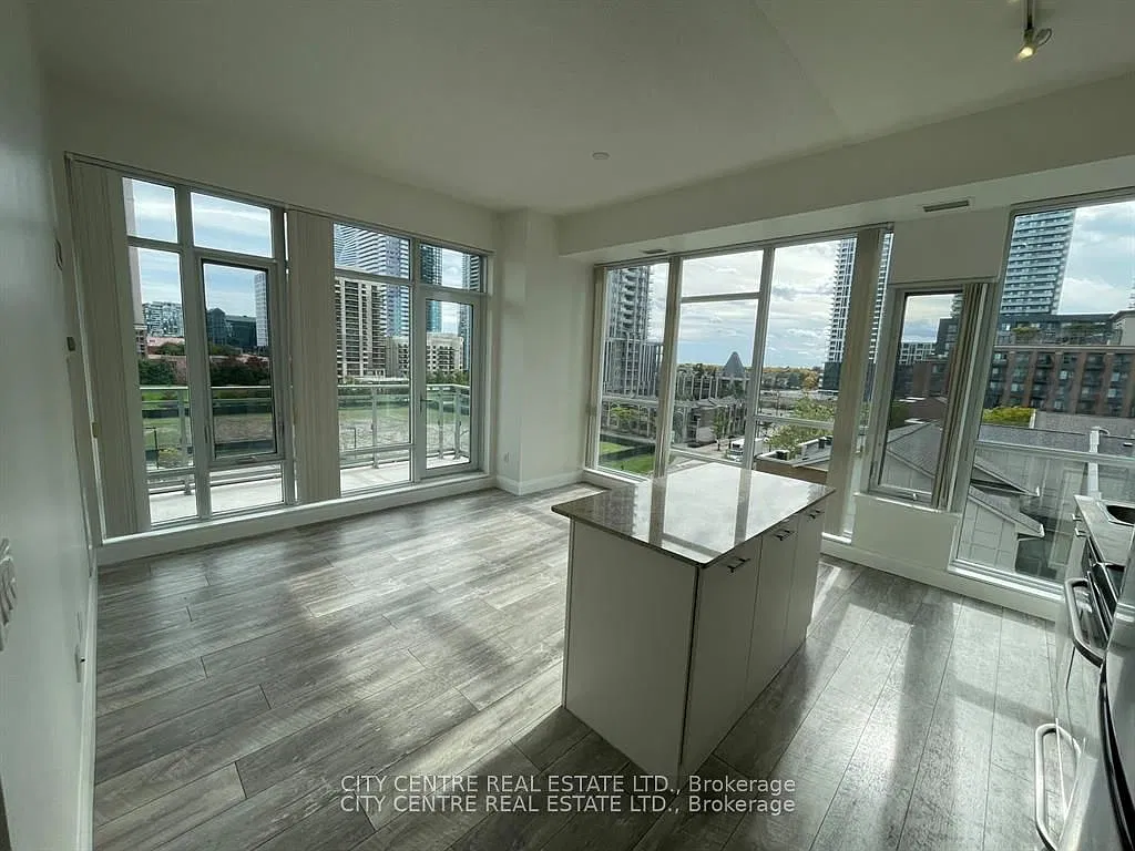 Limelight South Tower — Photo 2