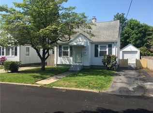 110 Westcott Ave, Cranston, RI 02910