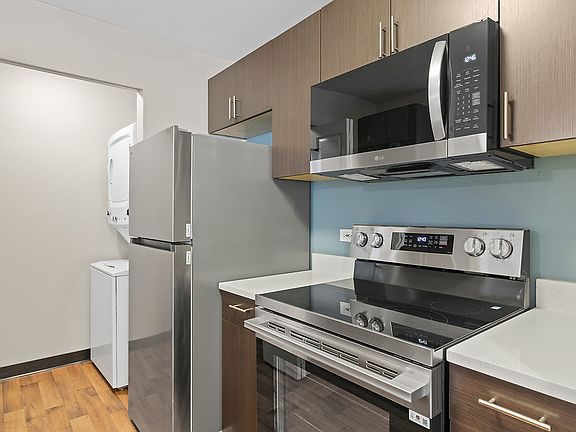 3rd image of 2400 4th Ave #1401
