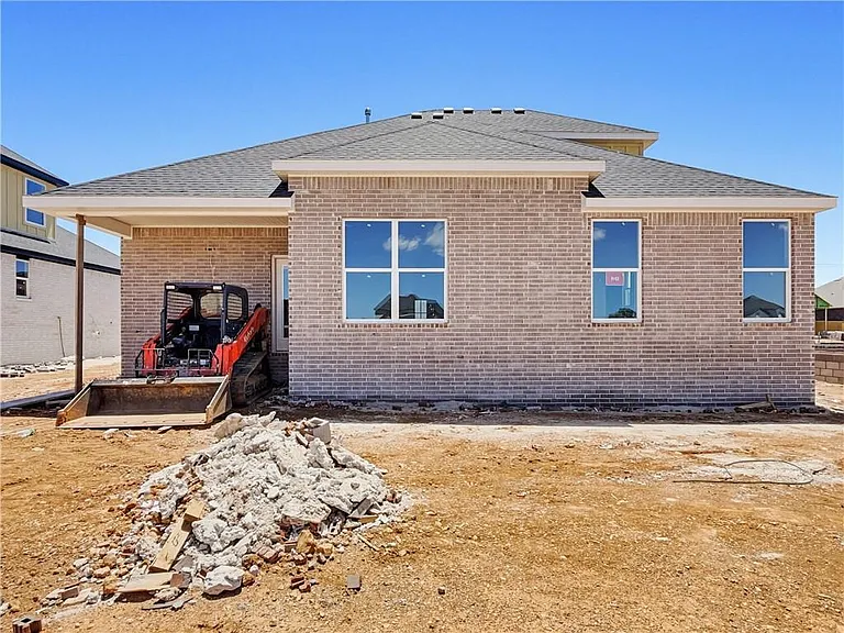 6800 Basswood Ave — Photo 18