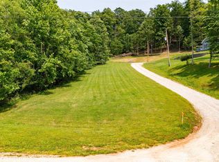 8 Walkers Pointe Rd, Barboursville, WV 25504