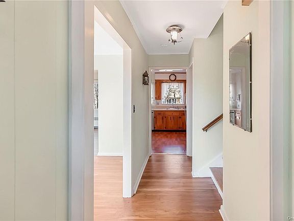 4th image of 3 Hudson St