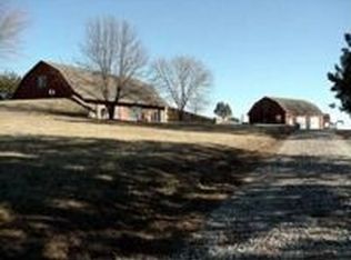 786 E 1700th Rd, Baldwin City, KS 66006