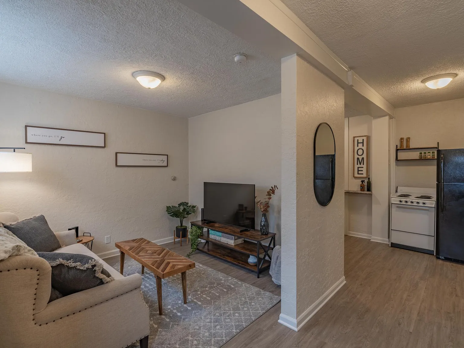 1 bed, 500 sqft, $1,750 — Photo 1