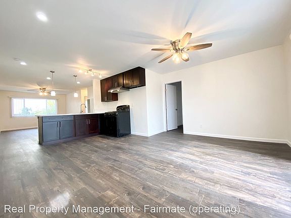 3rd image of 402 N Ardmore Ave APT 204