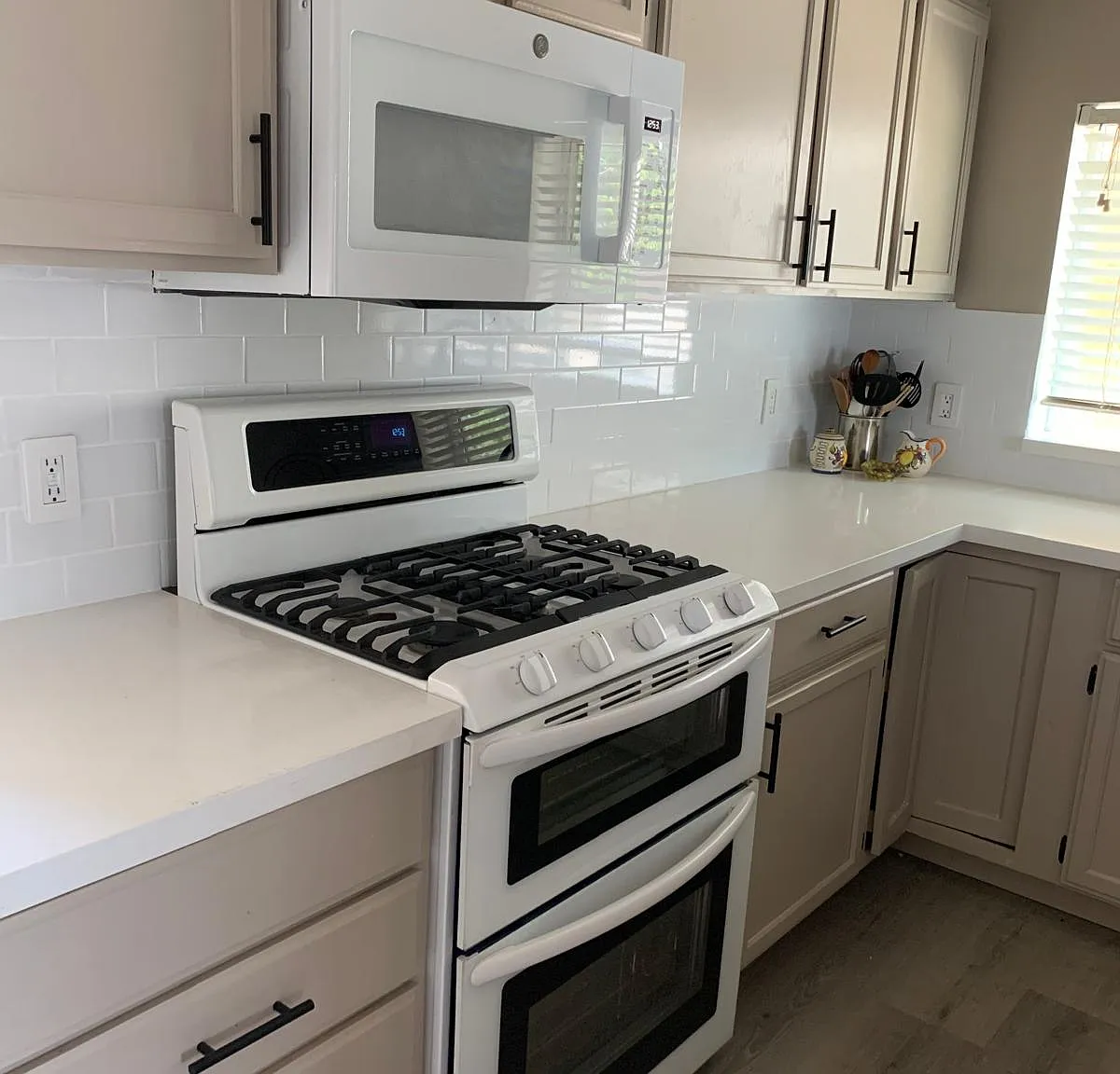 3 bed, $4,200 — Photo 2