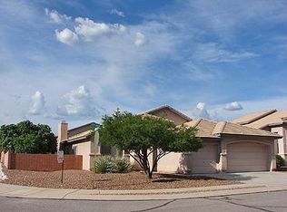 1900 W Serenade St, Tucson, AZ 85737