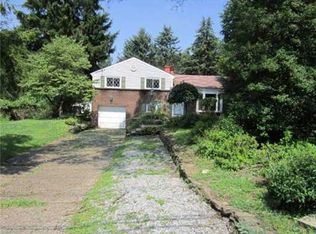 129 College Park Dr, Monroeville, PA 15146